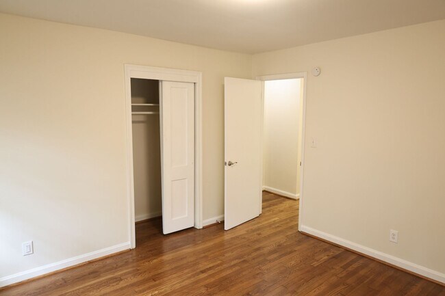 Foto del edificio - Beautiful Newly Renovated Bungalow Home