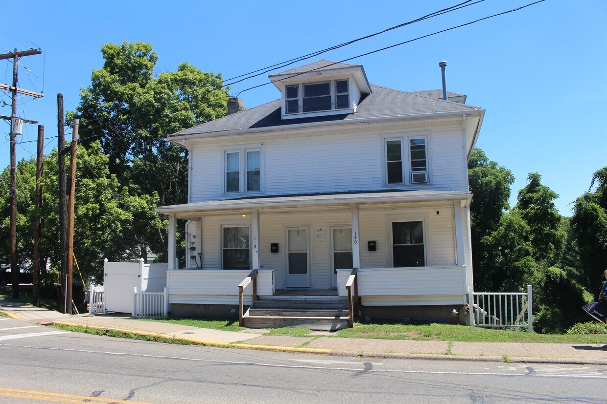 Primary Photo - 140 N Lancaster St