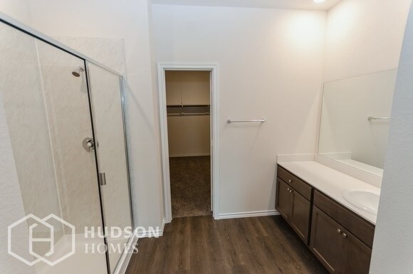 Foto del edificio - NEW CONSTRUCTION NOW AVAILABLE! 644 Excels...