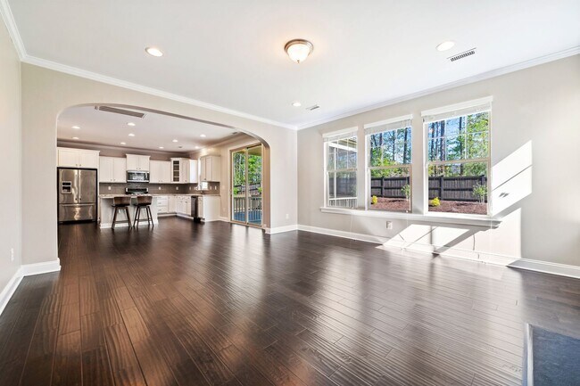 Building Photo - AVAILABLE IN MAY!  Stunning, like-new 4 bedroom, 4 bath home with large fenced yard!