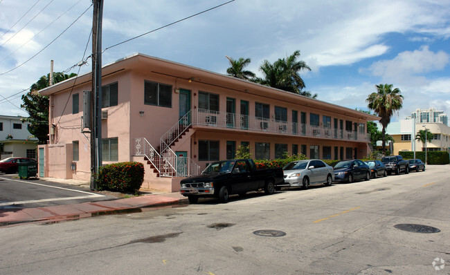 Building Photo - 761 Euclid Ave