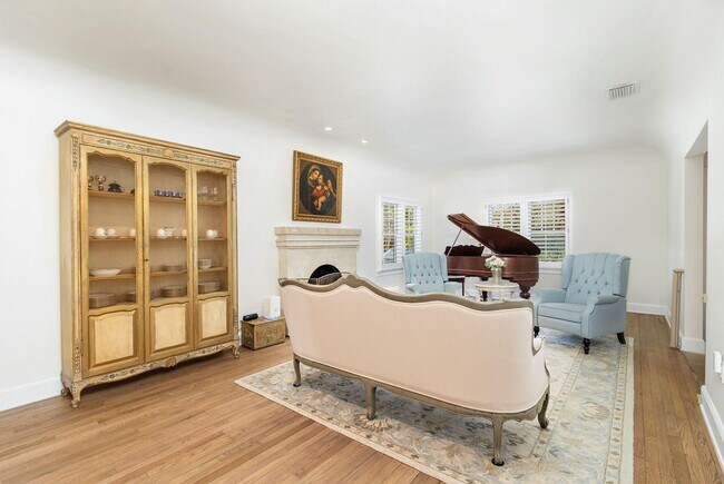 Foto del edificio - 362 Potter Rd