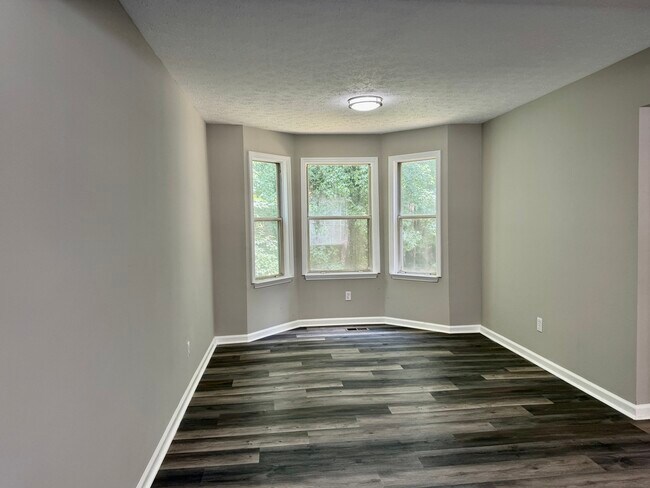 Building Photo - 10415 Virginia Pine Ln