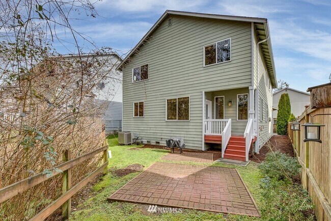 Building Photo - 12502 34th Ave SE