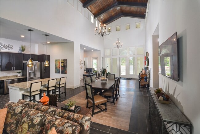 Foto del edificio - 10148 Culebra Rd