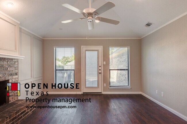 Building Photo - 406 W Marble St, Wylie