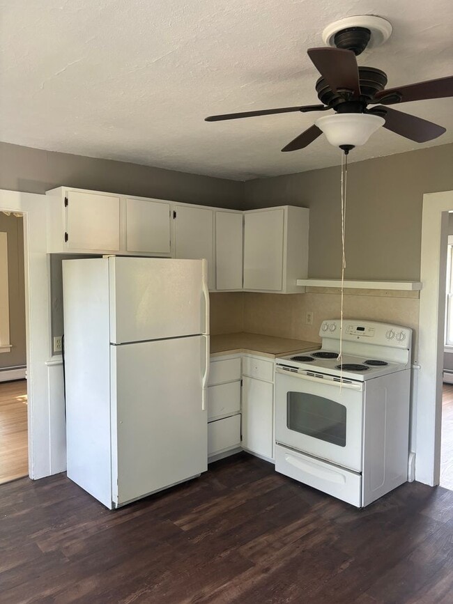 Building Photo - 227 Union St