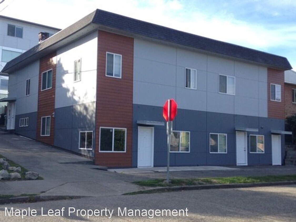 Foto principal - 3201 21st Ave W