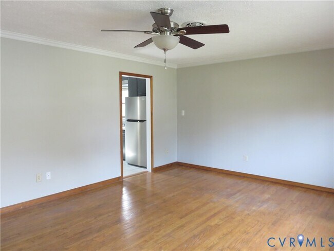 Building Photo - 231 N Mapleleaf Ave