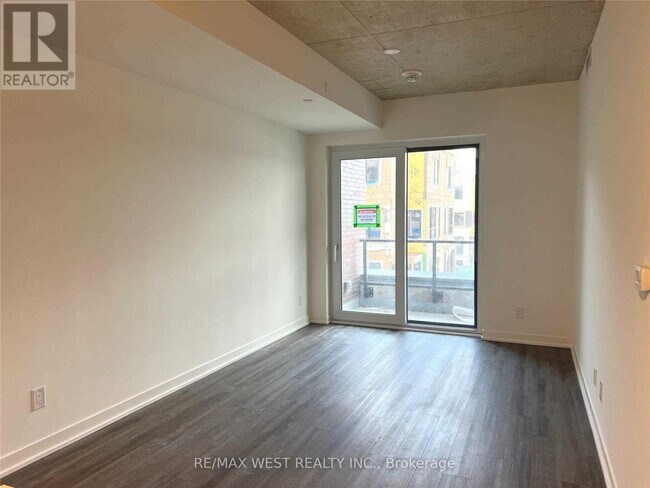 Building Photo - 1808 St Clair Ave W