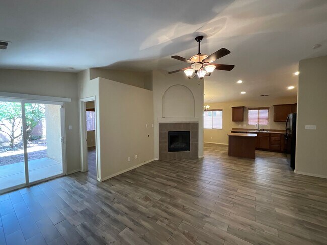 Foto del edificio - 3 Bedroom + Office  Home Available Near Pa...