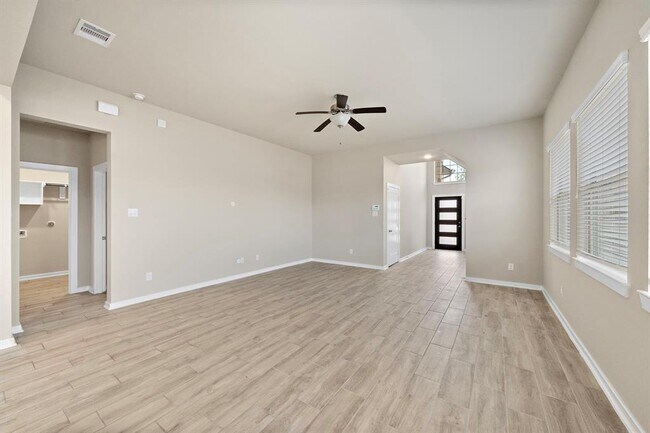 Building Photo - 6030 Rivercane Way