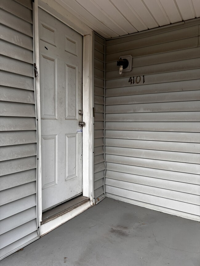 Photo - 4101 College Main St House