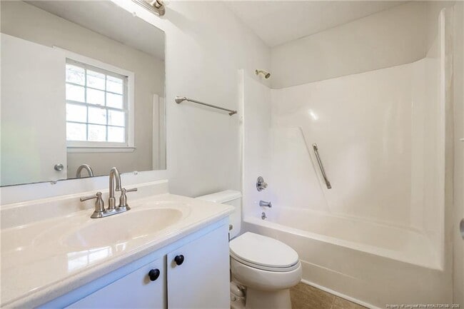 Foto del edificio - 1113 Oakstone Dr