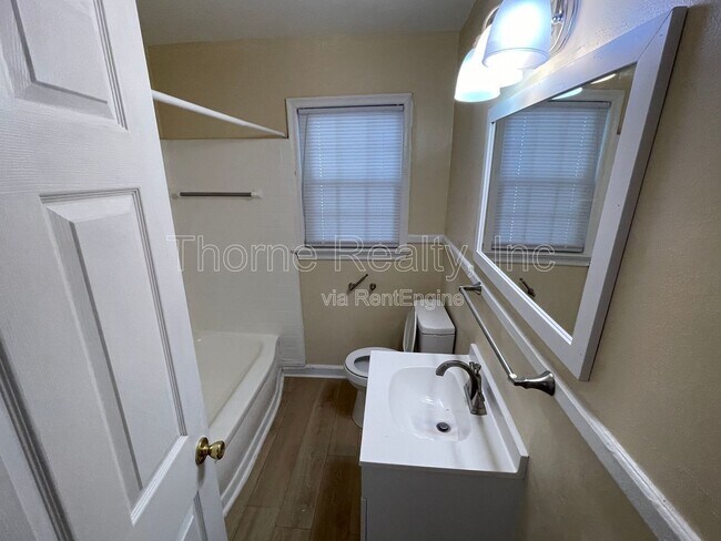 Foto del edificio - 442 Craig St