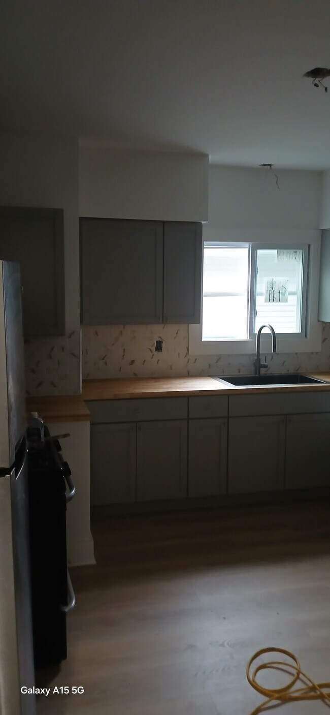 Foto del edificio - 544 Cherry St