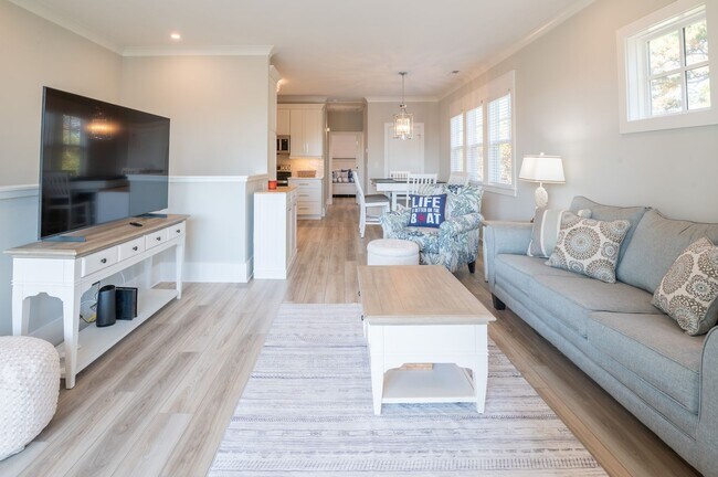 Foto del edificio - SHORT TERM FULLY FURNISHED NEW CONSTRUCTIO...