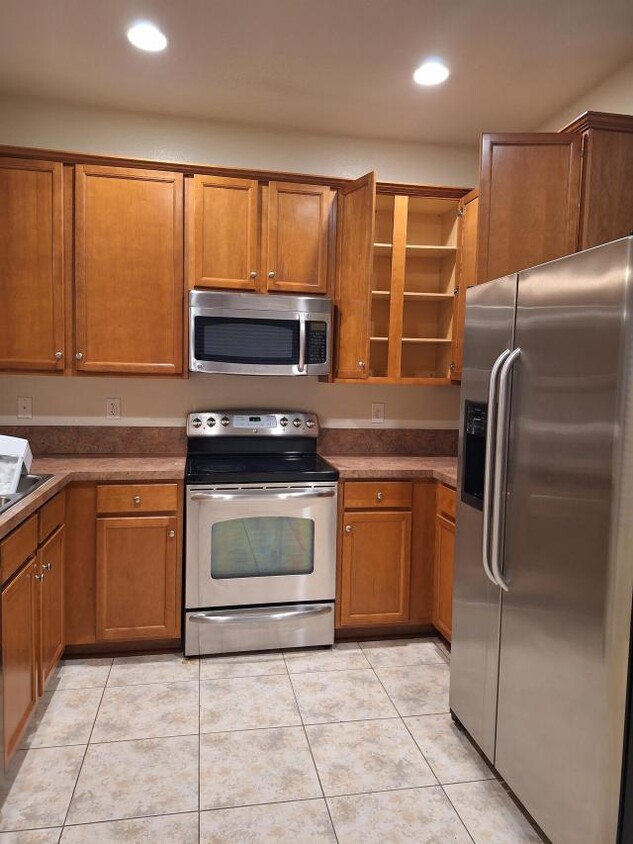 Foto principal - 3 bedroom in Jacksonville FL 32258