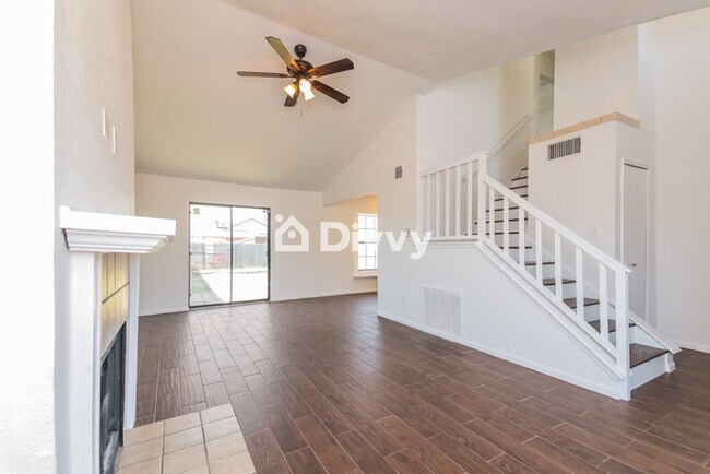 Foto del edificio - 4521 Mariner Dr