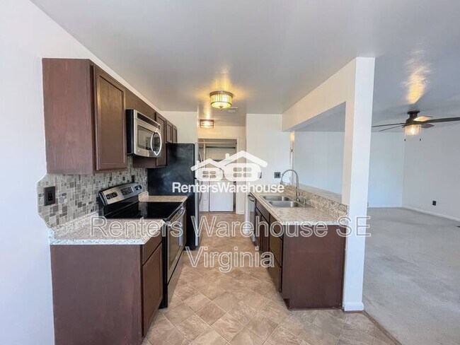 Foto del edificio - 1843 Chantilly Ct