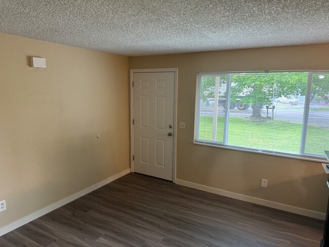 3542 Northeast Division Street - 3542 Northeast Division Street Apartment