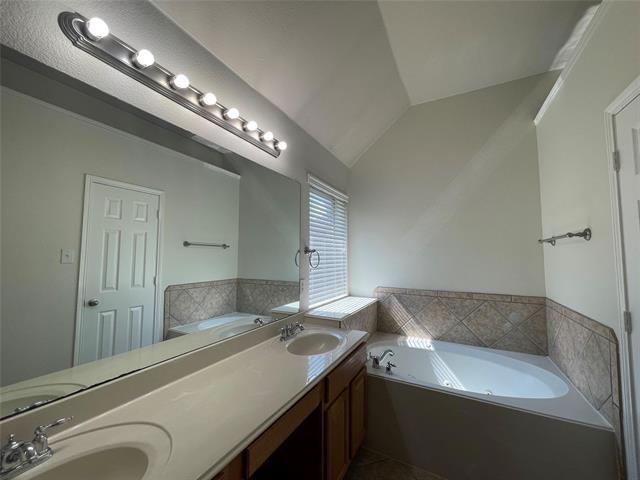 Building Photo - 11920 Brownwood Dr