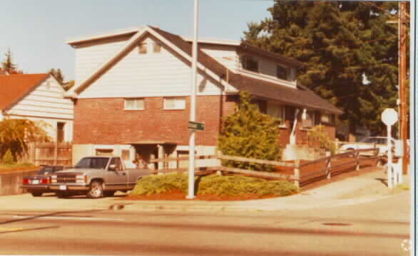 Primary Photo - 602 N Huson St