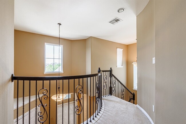 Foto del edificio - 4607 Rockton Hills Ln