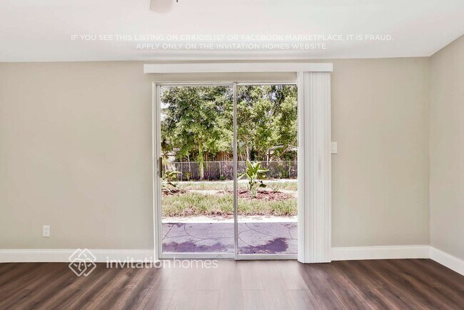 Foto del edificio - 1088 E Page Dr