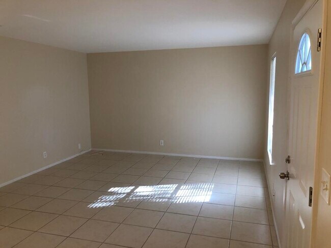 Foto del edificio - 4931 Wedgewood Way