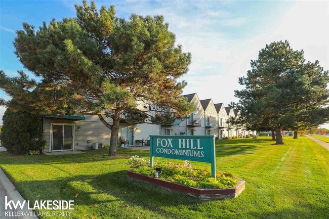 Building Photo - 5611 Fox Hill Dr