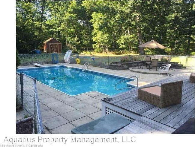 Foto del edificio - 9 Stoneridge Dr