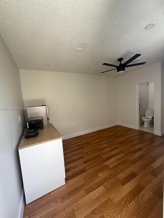 Foto del edificio - 531 SW 89th Ct
