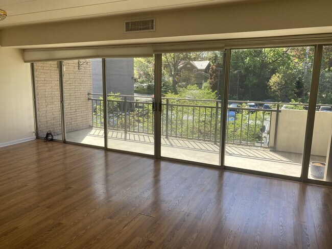 Foto del edificio - 2302 Riddle Avenue