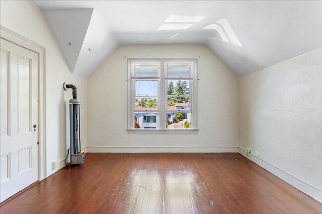 Building Photo - 2308 Woolsey St