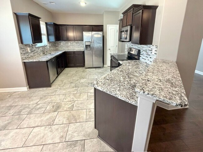 Building Photo - 8630 Ainsley Cv