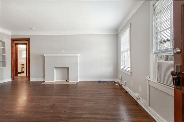 Building Photo - 5918 La Vista Dr