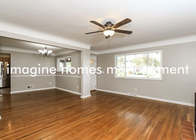 Building Photo - 7801 Styrax Lane