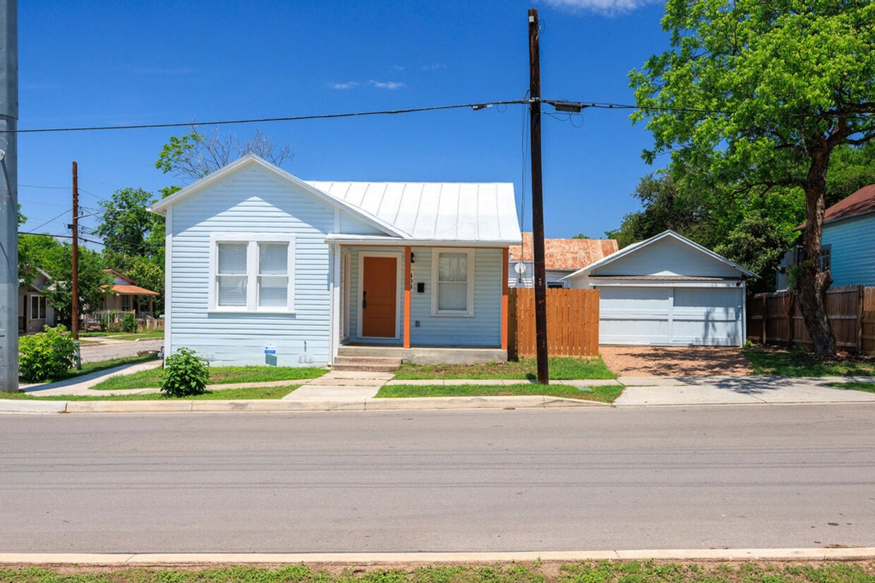 Primary Photo - Historic Home on Eastside of San Antonio