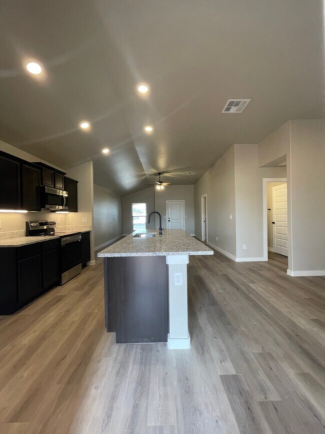 Building Photo - 7111 Anticline Ct