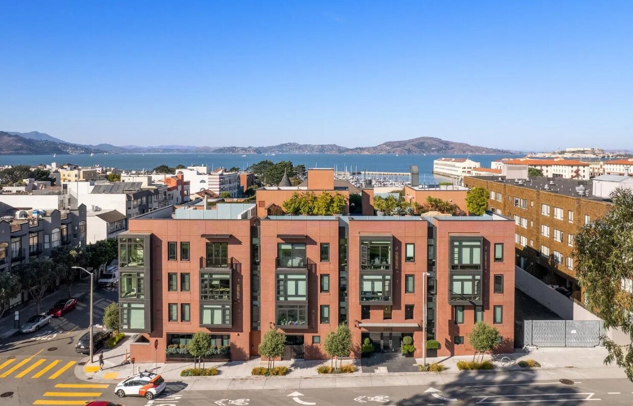 Foto principal - 1598 Bay St
