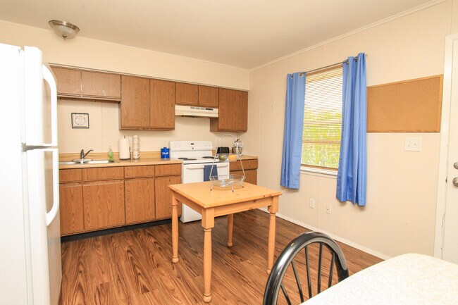 Foto del edificio - 1025 N Jefferson St