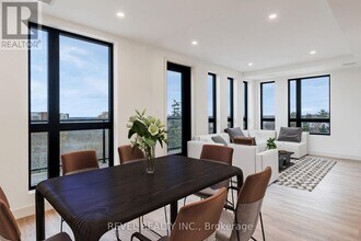 Building Photo - 4390 Hillview Dr