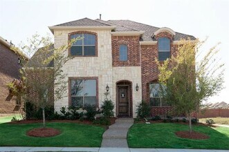 Building Photo - 1021 Taylor Dr