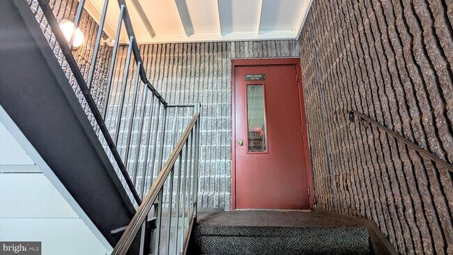 Foto del edificio - 125 Leedom Way