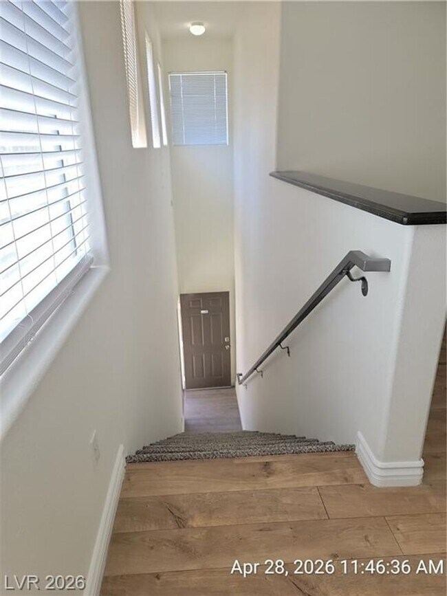 Foto del edificio - Gated Falls Condo with 3 Bedrooms, Granite Kitchen & Resort Amenities