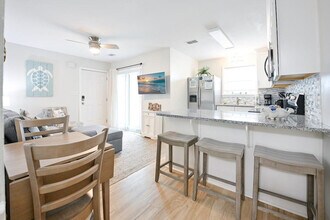 Building Photo - 11 Beachside Dr