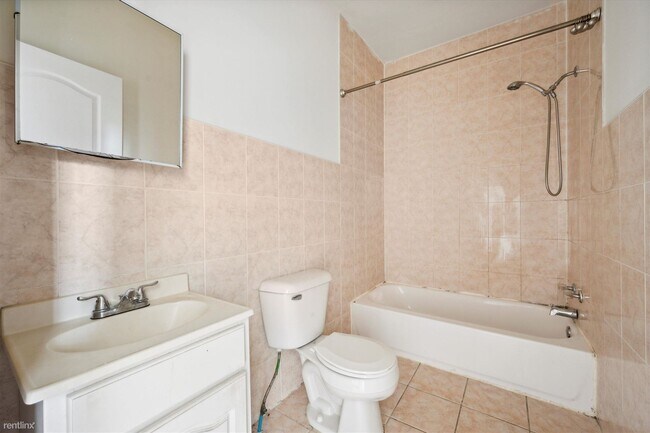 Foto del edificio - 3 br, 1 bath Triplex - 1811 N 18TH ST Unit...