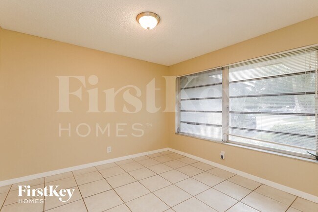 Building Photo - 1261 NW 75th Terrace