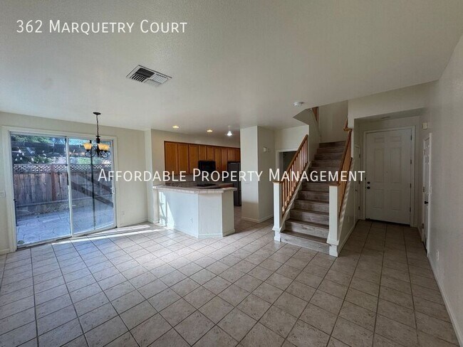 Foto del edificio - 362 Marquetry Ct